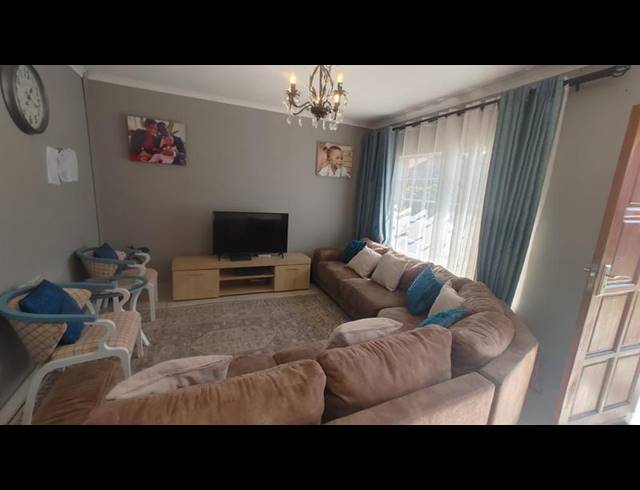 3 BEDROOM PROPERTY TO RENT IN MORELETAPARK